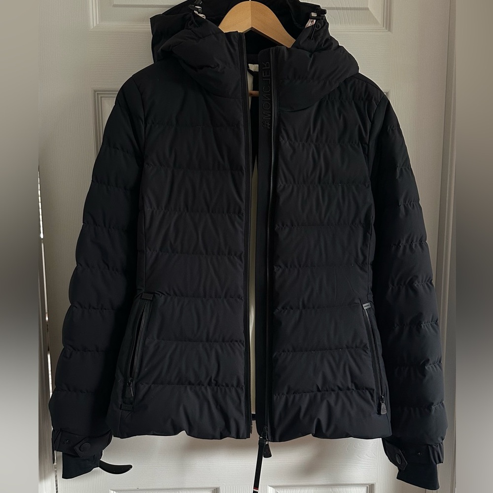Moncler Day-Namic puffer jacket size 3